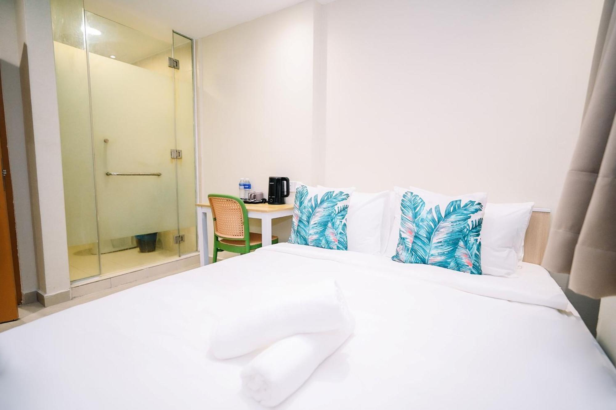 Swing & Pillows - Jalan Imbi Hotel